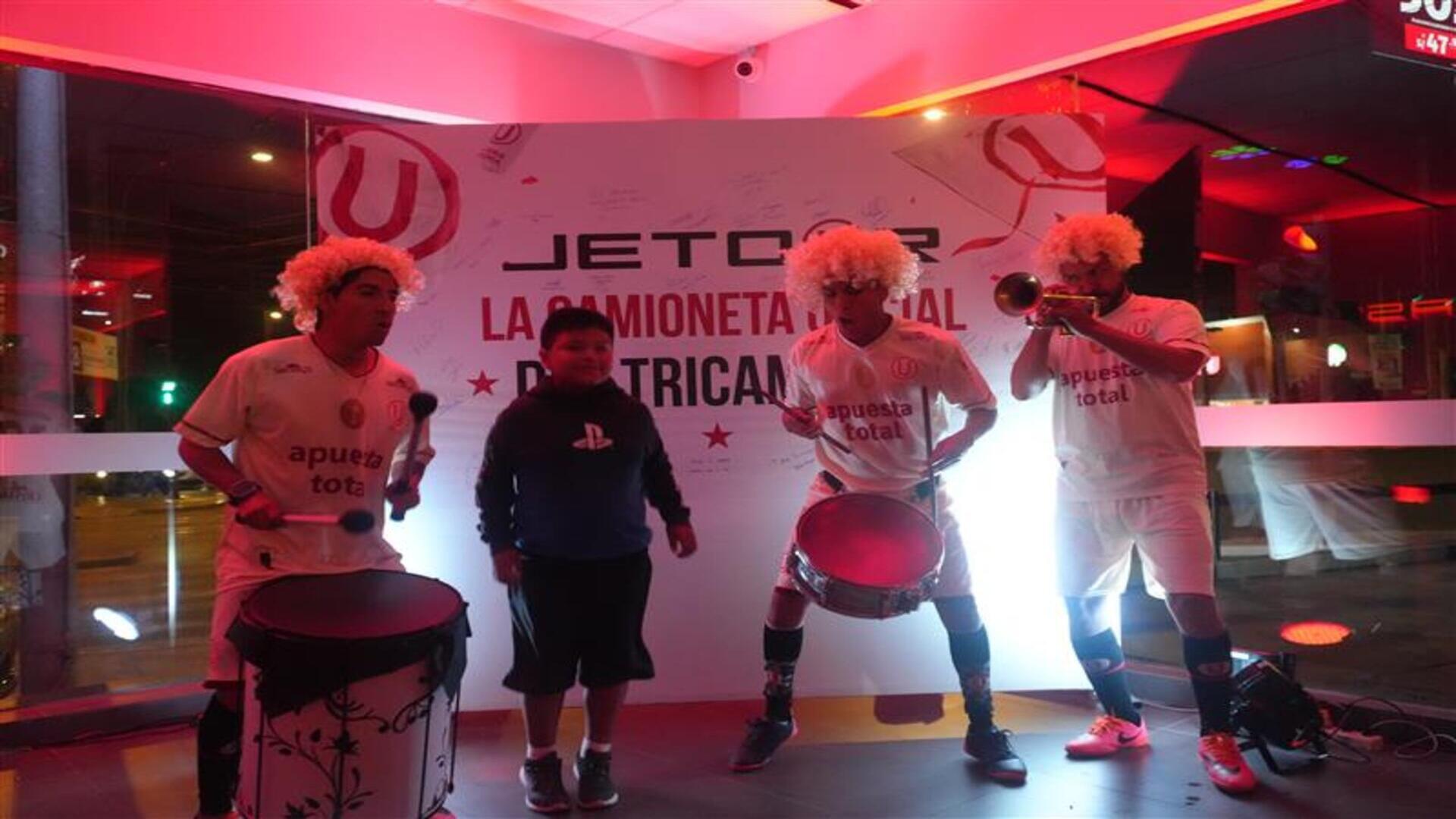 Jetour celebró la “Noche de Estrellas” junto a la hinchada crema 