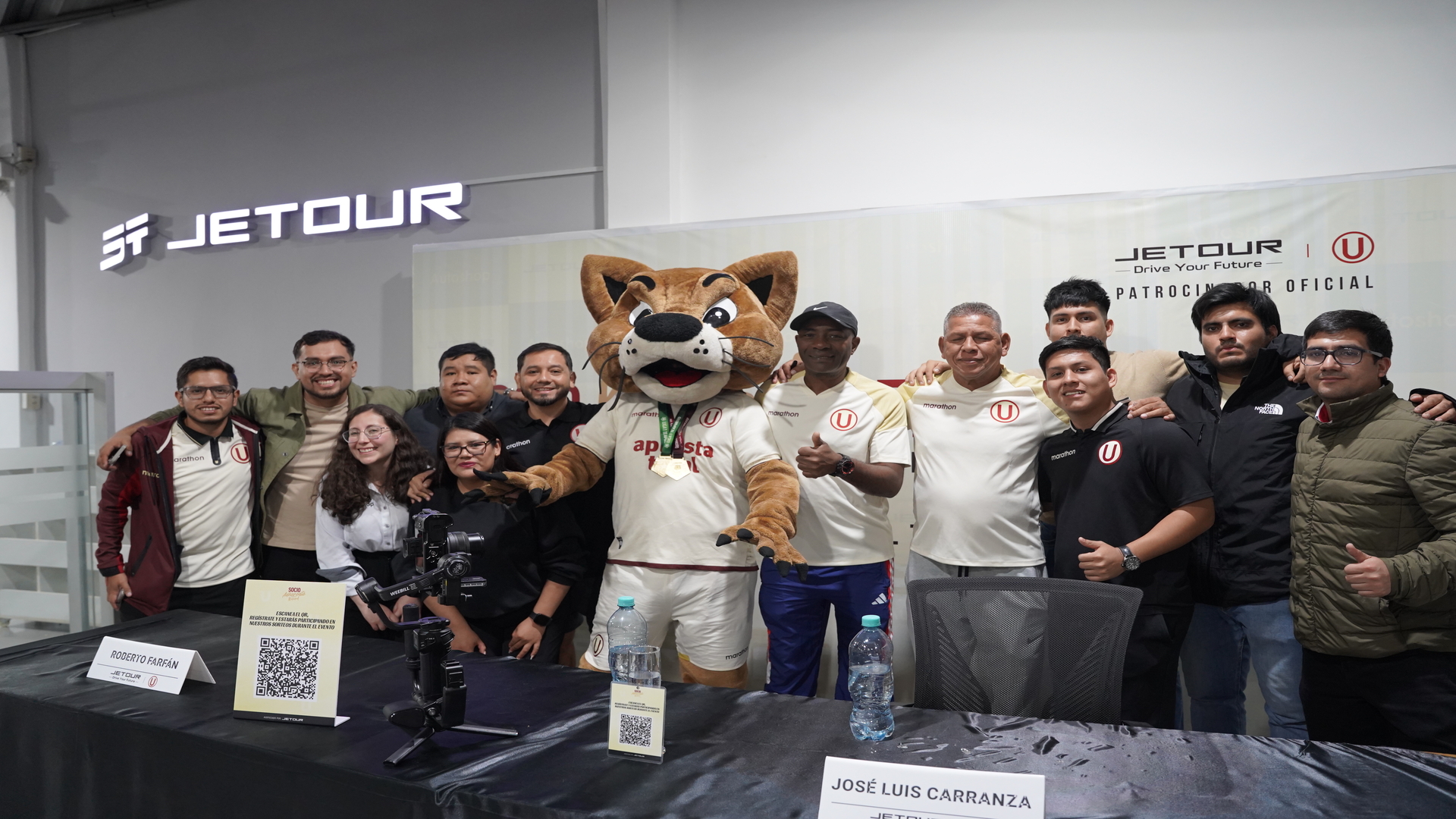 Jetour y Universitario de Deportes llevaron la experiencia crema a Cajamarca con “Socio Regional Siempre Contigo”